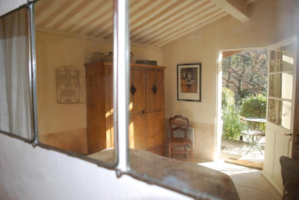 Sous Les Canniers Saumane-de-Vaucluse Szoba fotó